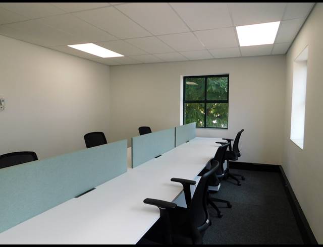 130M² OFFICE TO LET IN HYDE PARK